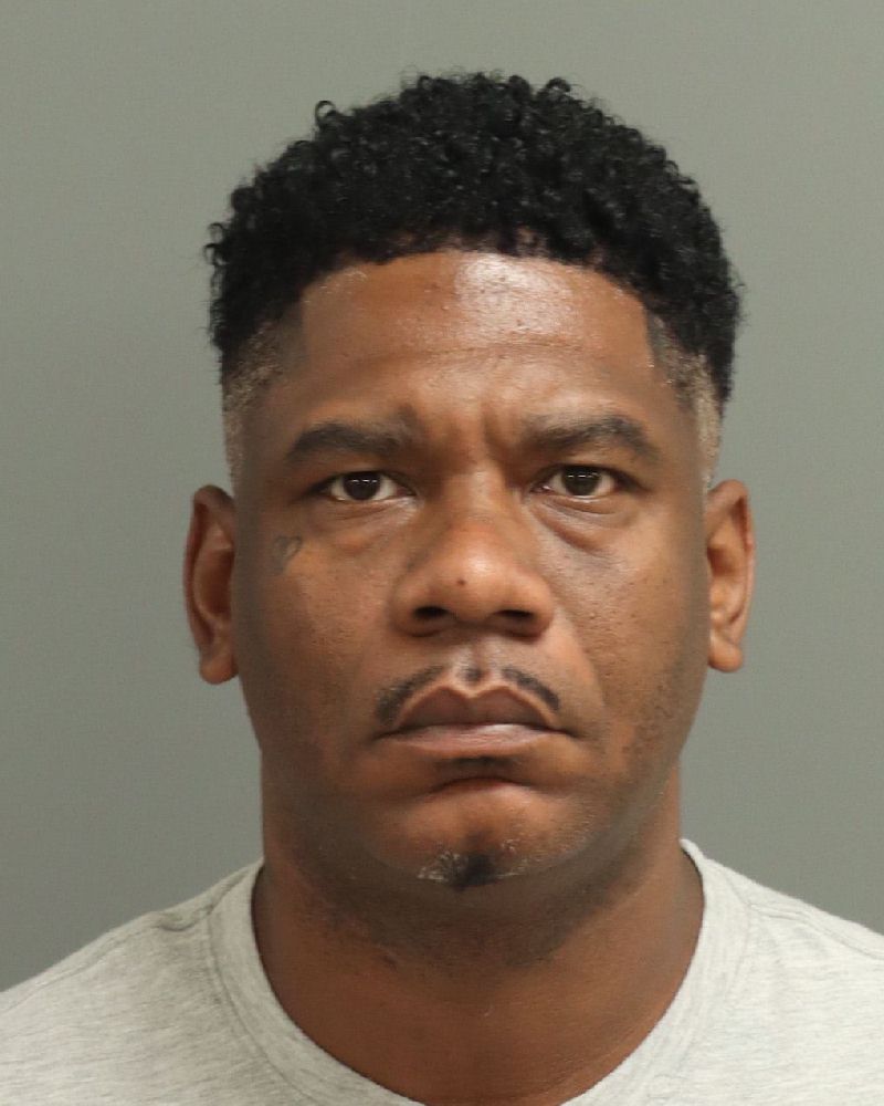 Booking photo of Tamuel Scott