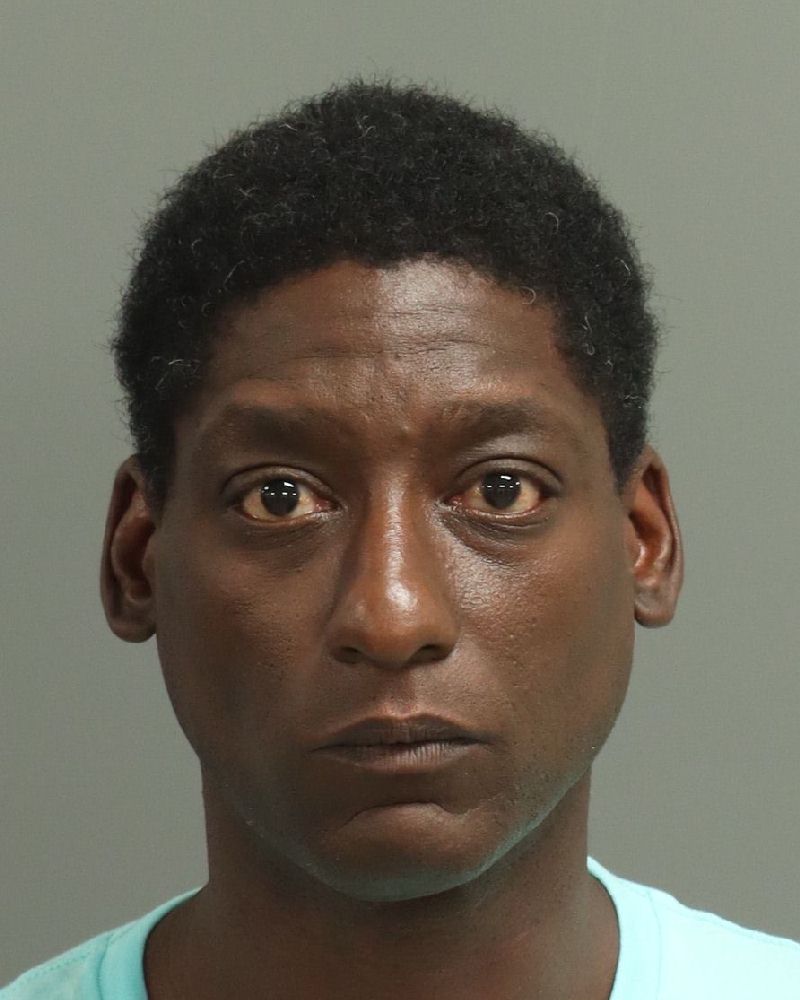 Booking photo of Montez Holliday