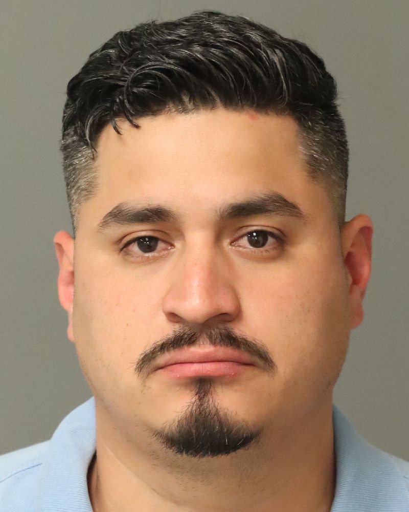 Leobardo Mata booking photo