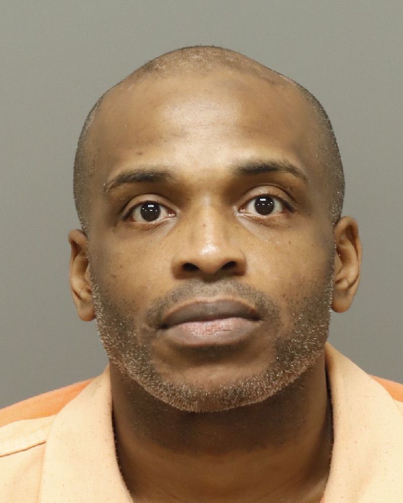 Booking photo of Chorday Holmes