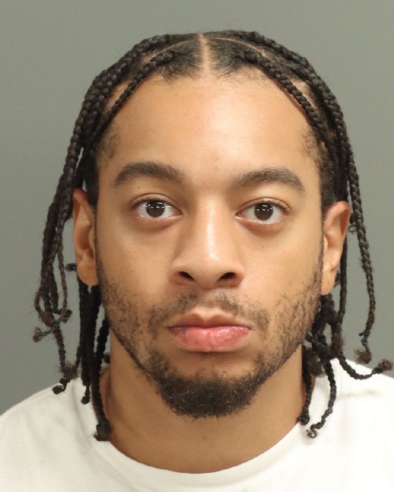 Booking photo of Dayshawn Jones