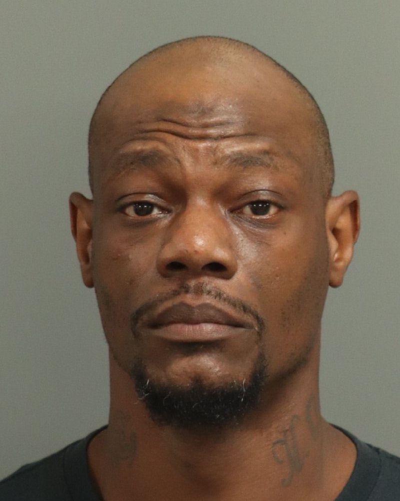 Dwayne Bates booking photo