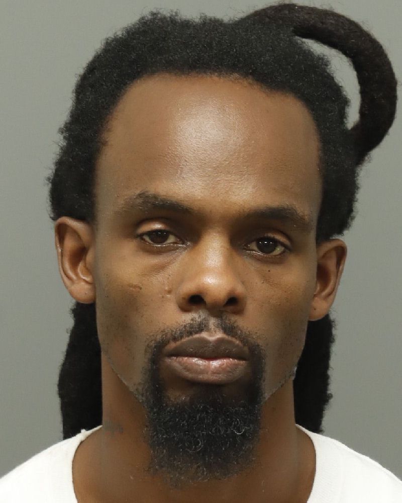 Booking photo of Donovan Dewitt