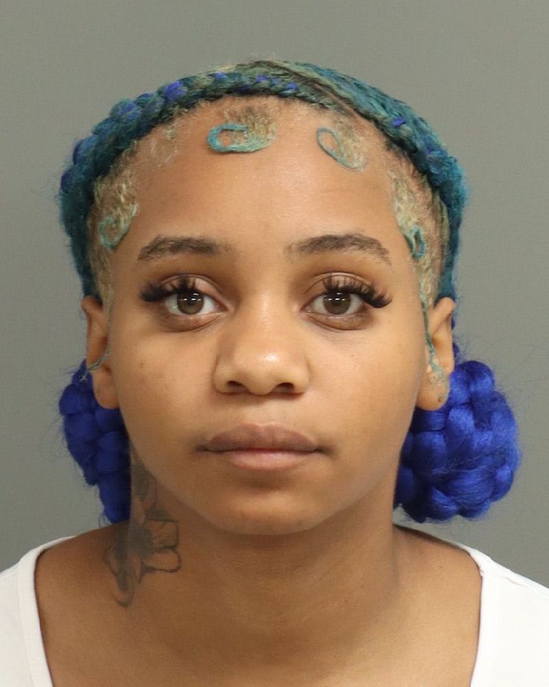 Shyenne Gillis booking photo