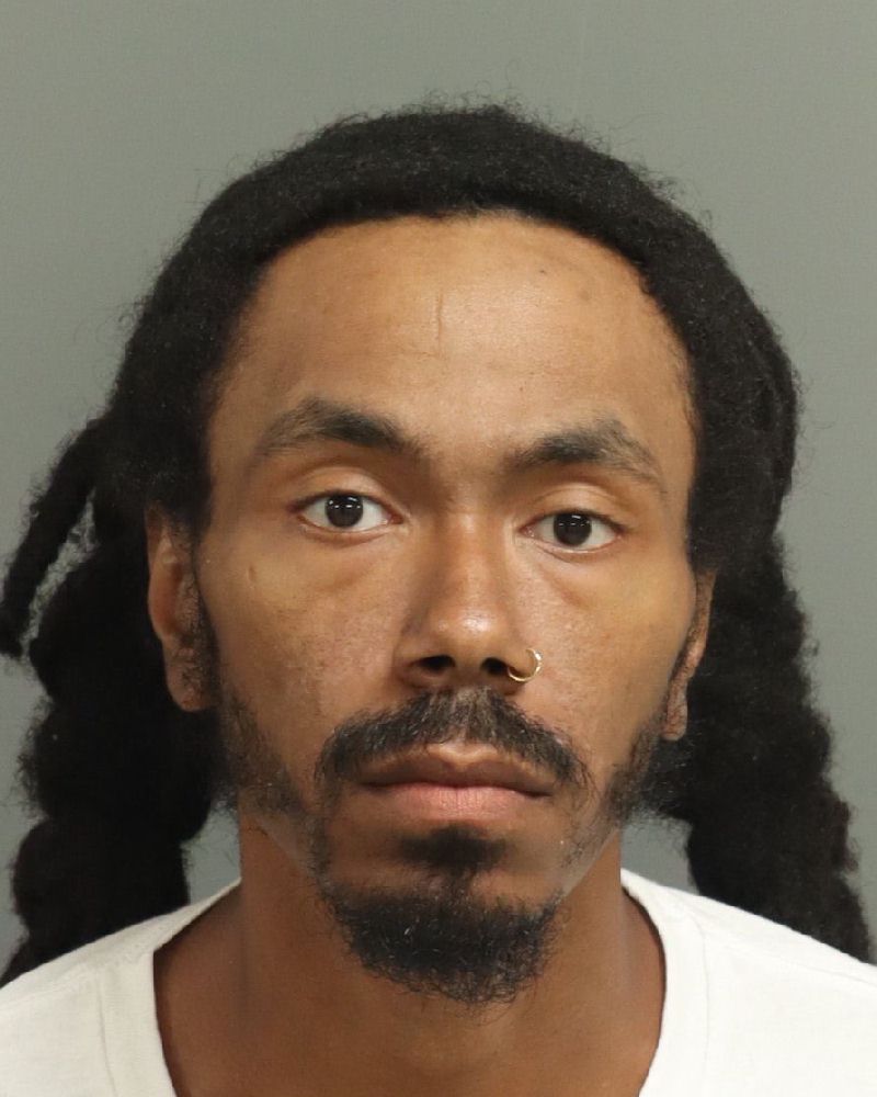 Booking photo of Julian Becoat