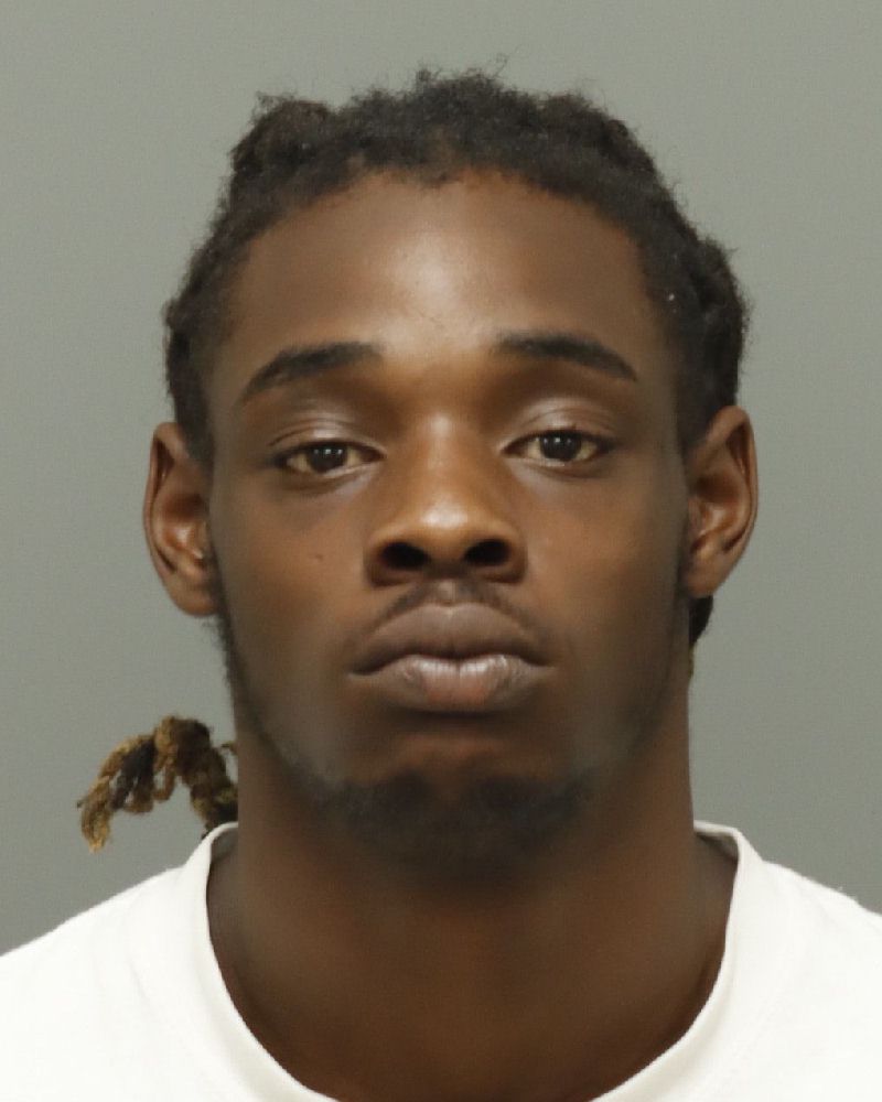 Booking photo of Daeshaun Cooper