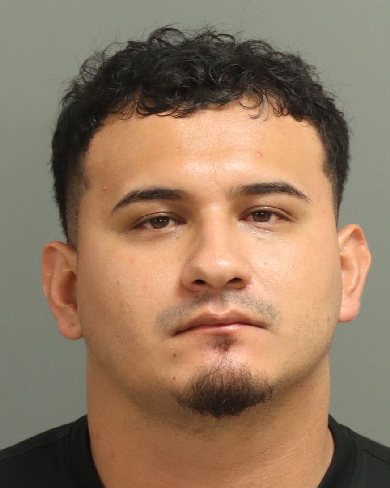 Booking photo of Osvaldo Dela-riva-flores