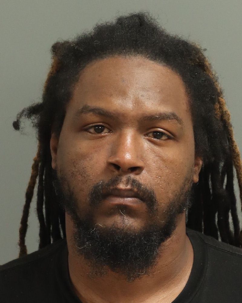 Booking photo of Kendric Carter