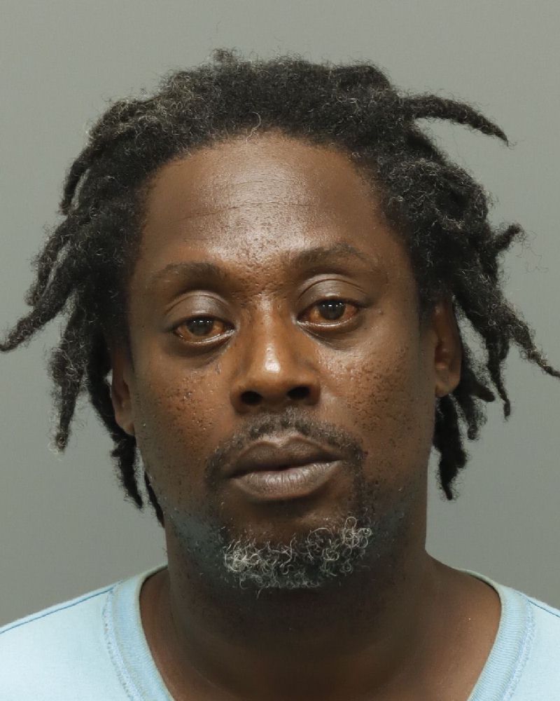 Booking photo of Dariek Vines