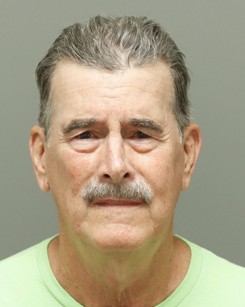 Booking photo of Ronald Lutz
