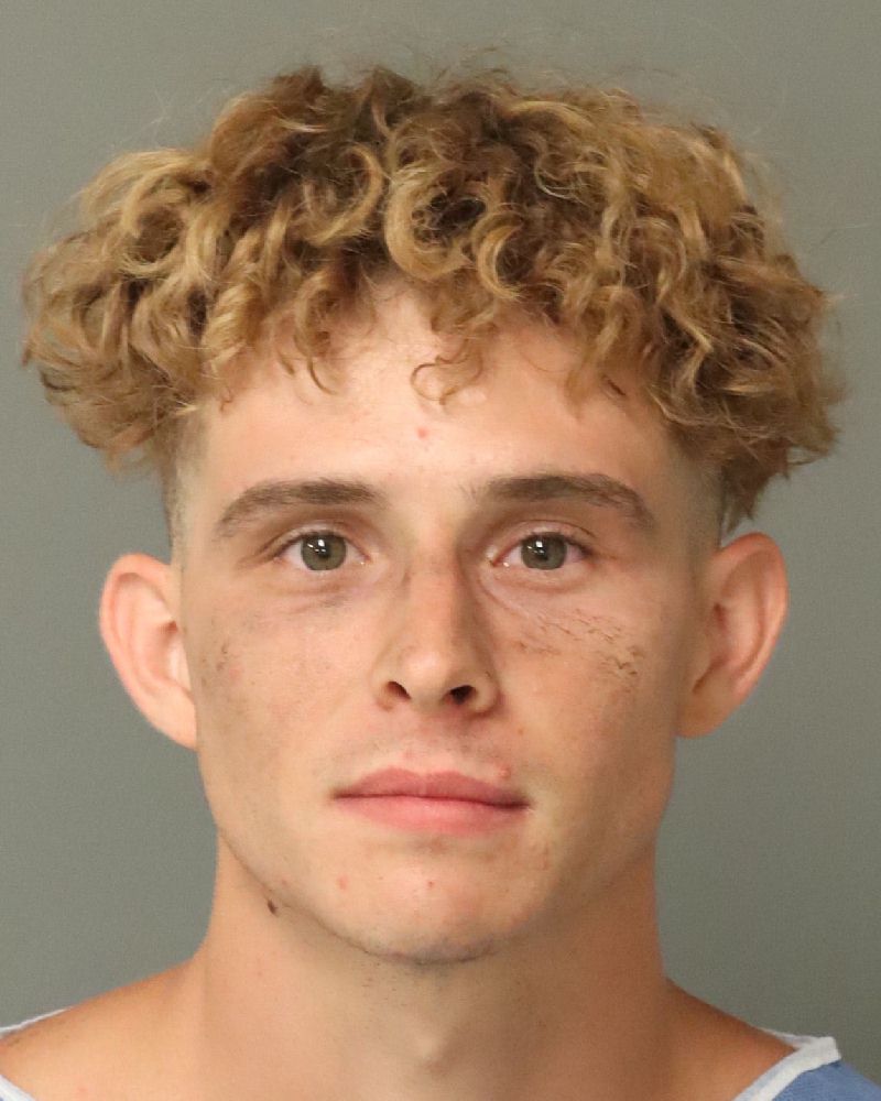 Booking photo of Justin Batchelor