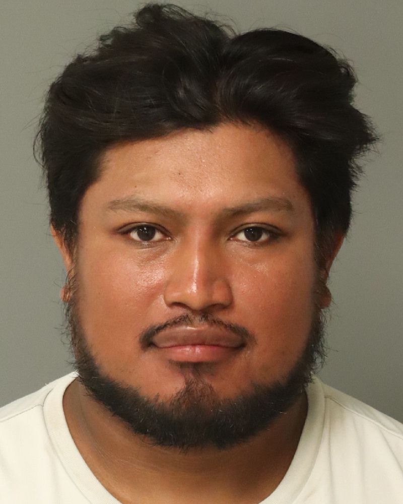 Booking photo of Denis Valdiviez-cruz