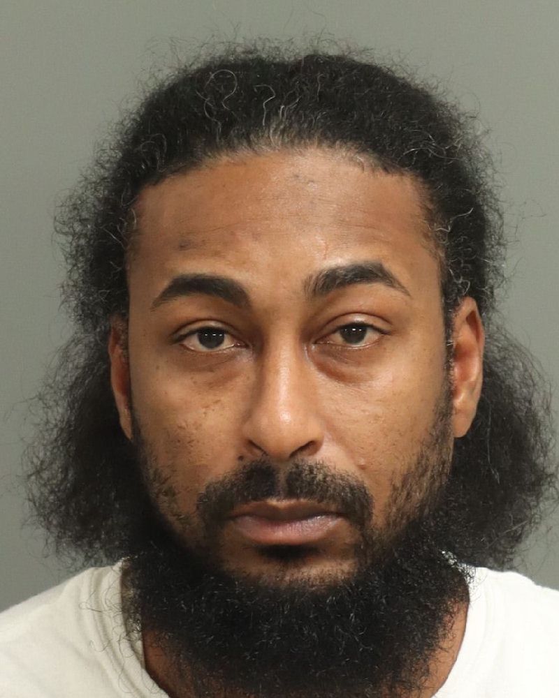 Booking photo of Lindell Calder