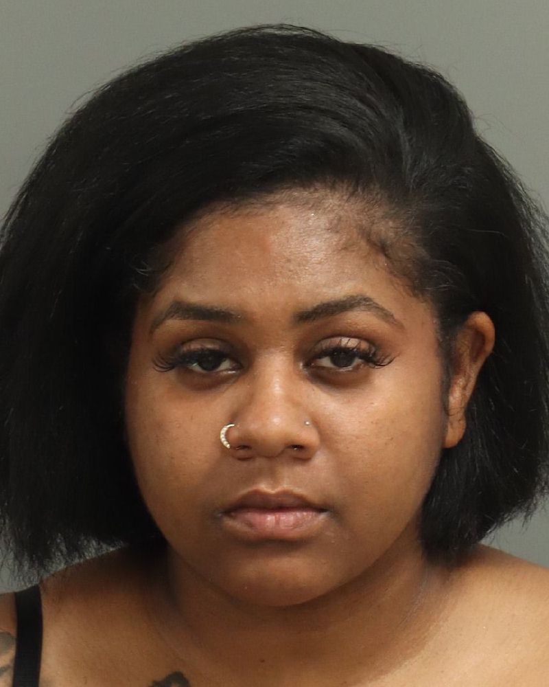 Niara Wray booking photo