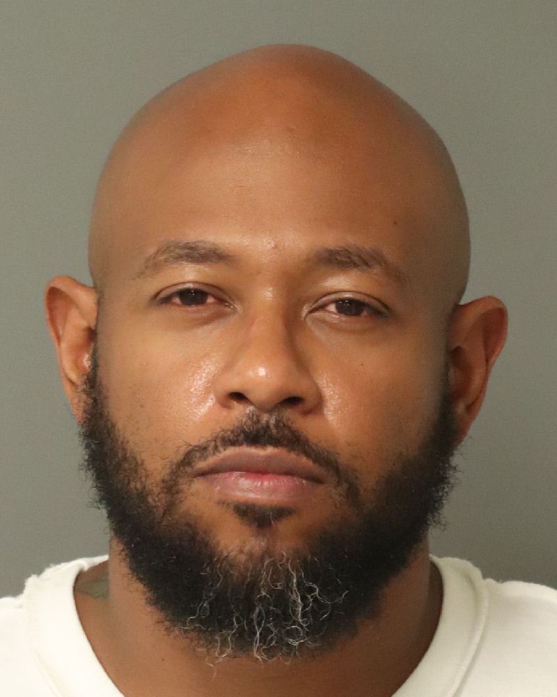Booking photo of Antwyon Armes
