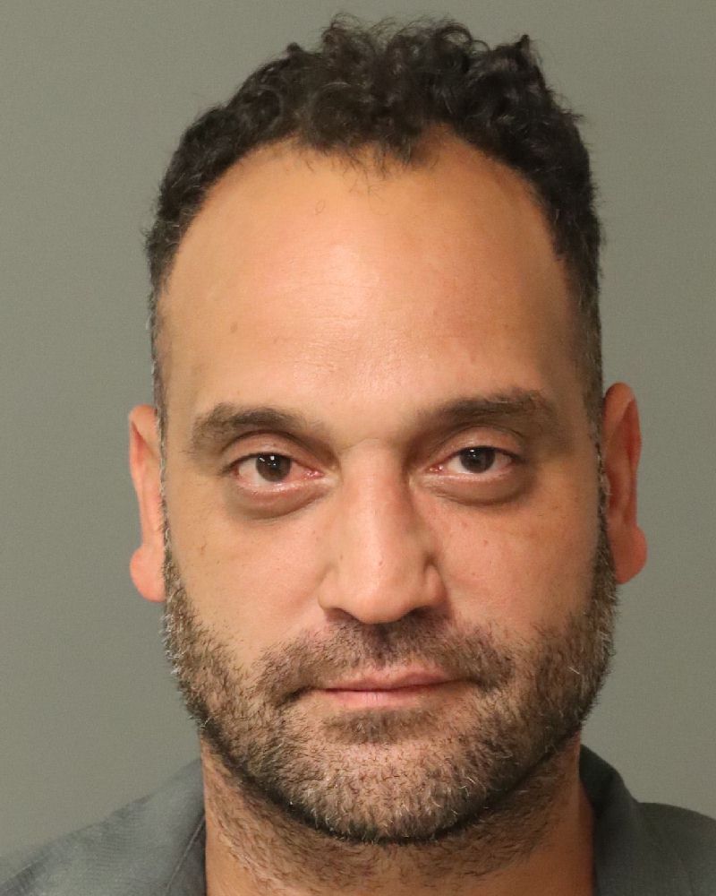 Booking photo of Kevin Cruz