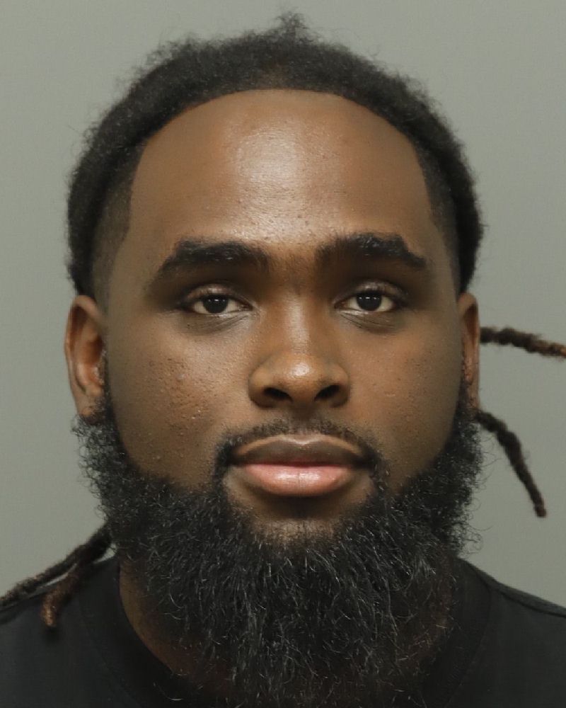 Booking photo of Ajamiar Robinson-clack