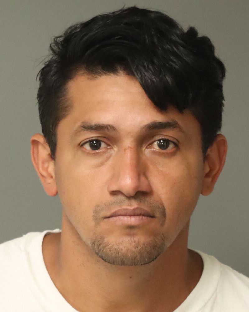 Booking photo of Bayron Turcios-fuentes