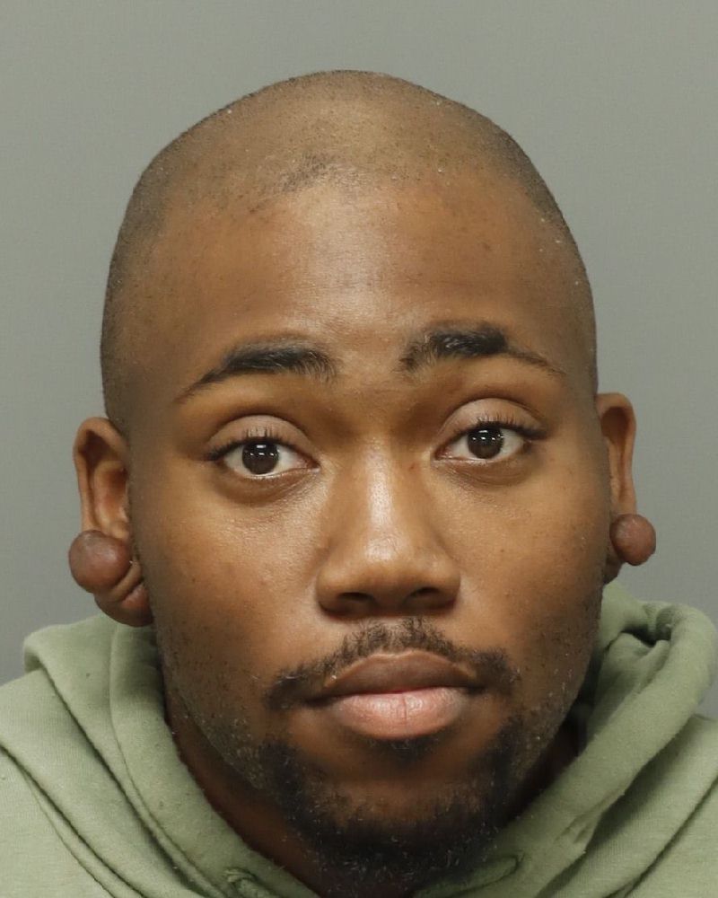 Booking photo of Kameron Gilchrist