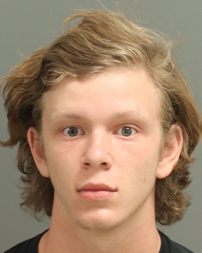 Booking photo of Ander Leanhardt