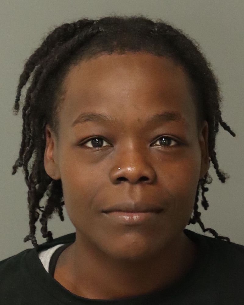 Booking photo of Quioni Simms