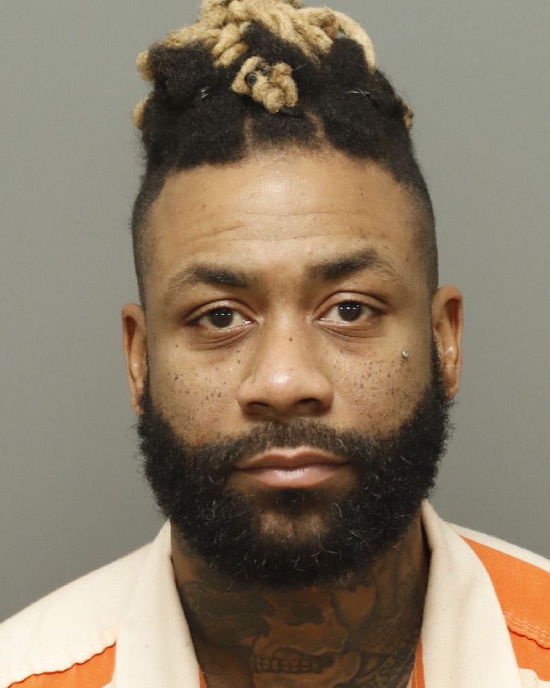 Booking photo of Jonathan Davis