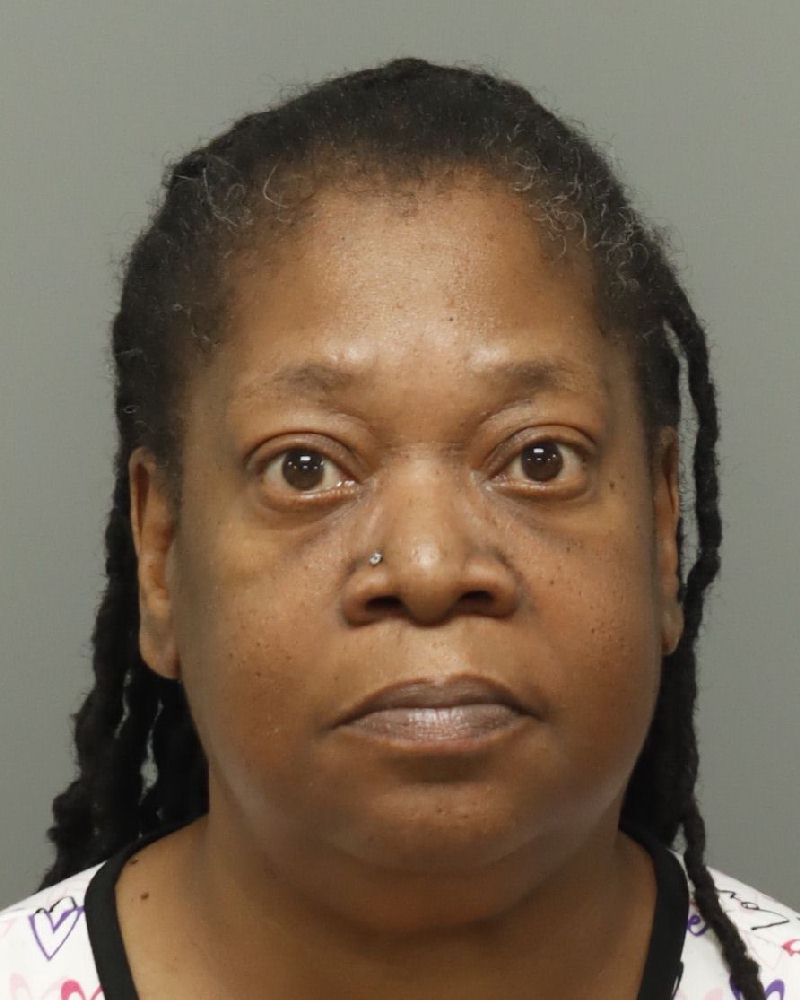 Linda Crews booking photo