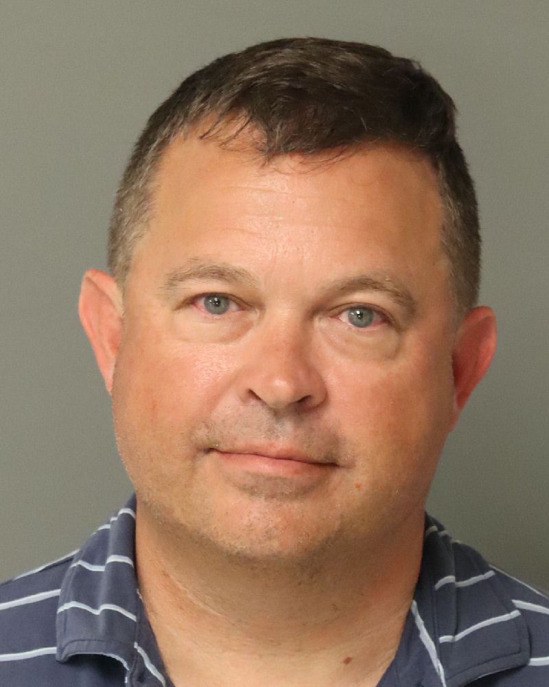 Booking photo of Stephen Carter