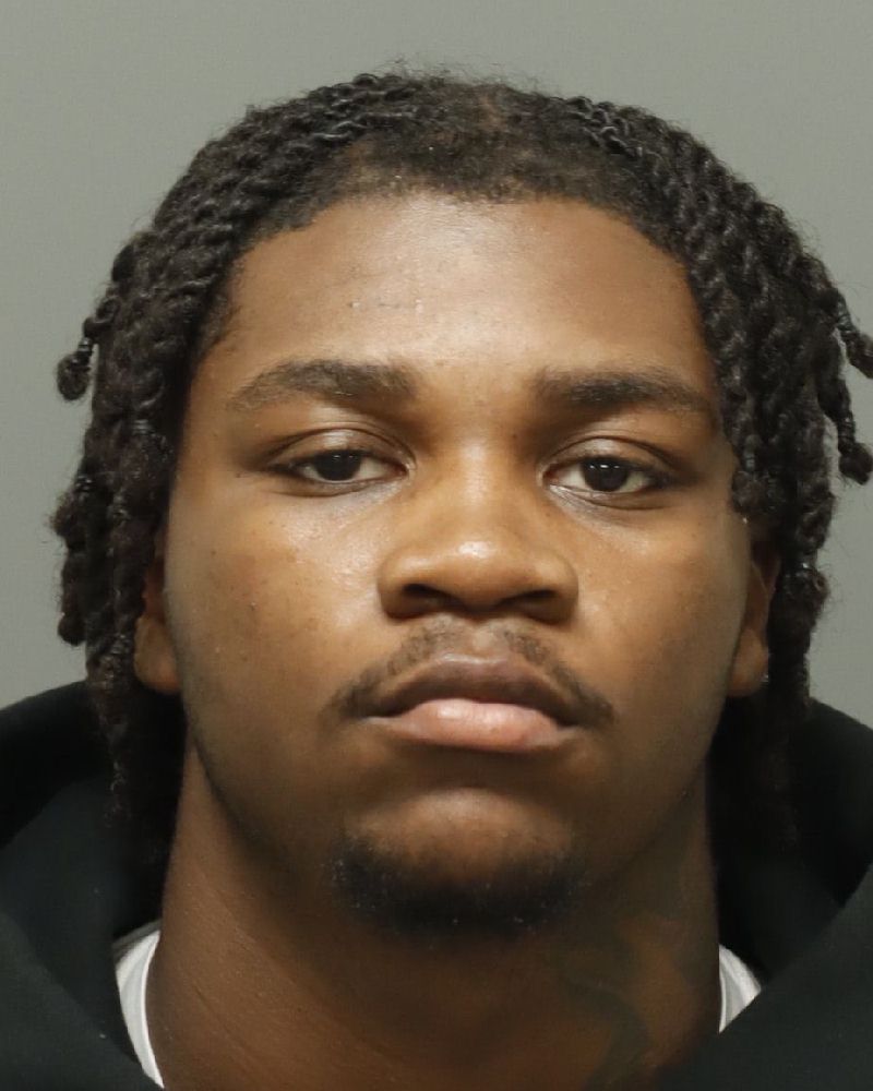 Deondra Leach booking photo