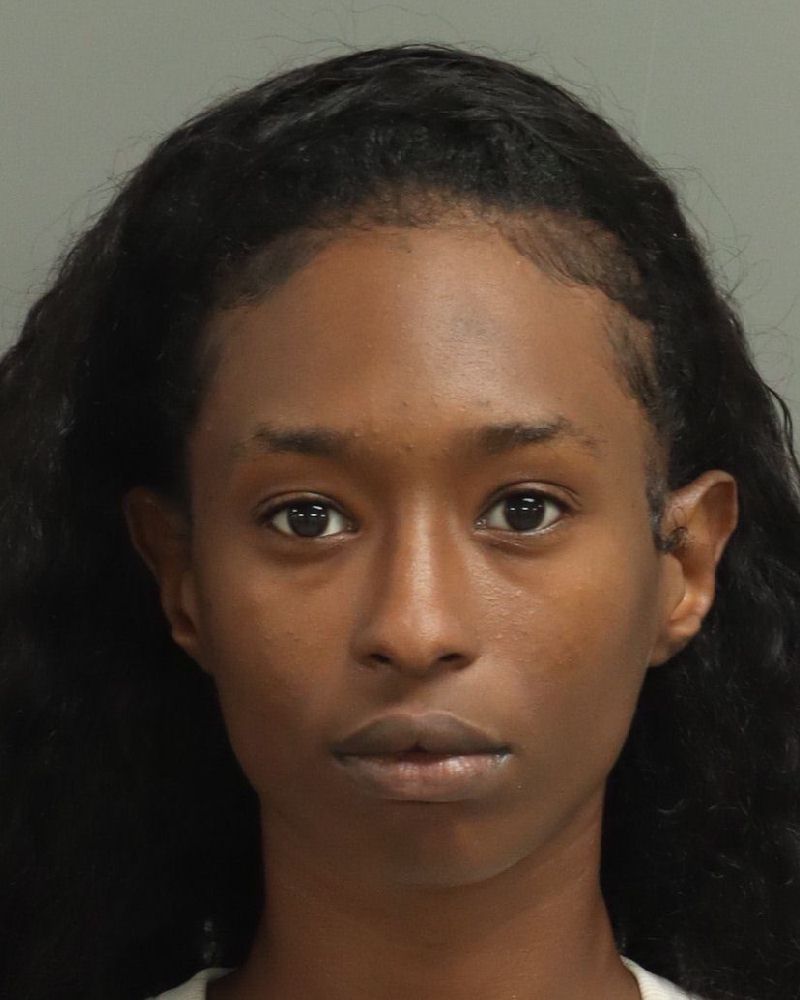 Booking photo of Winaia Barnes