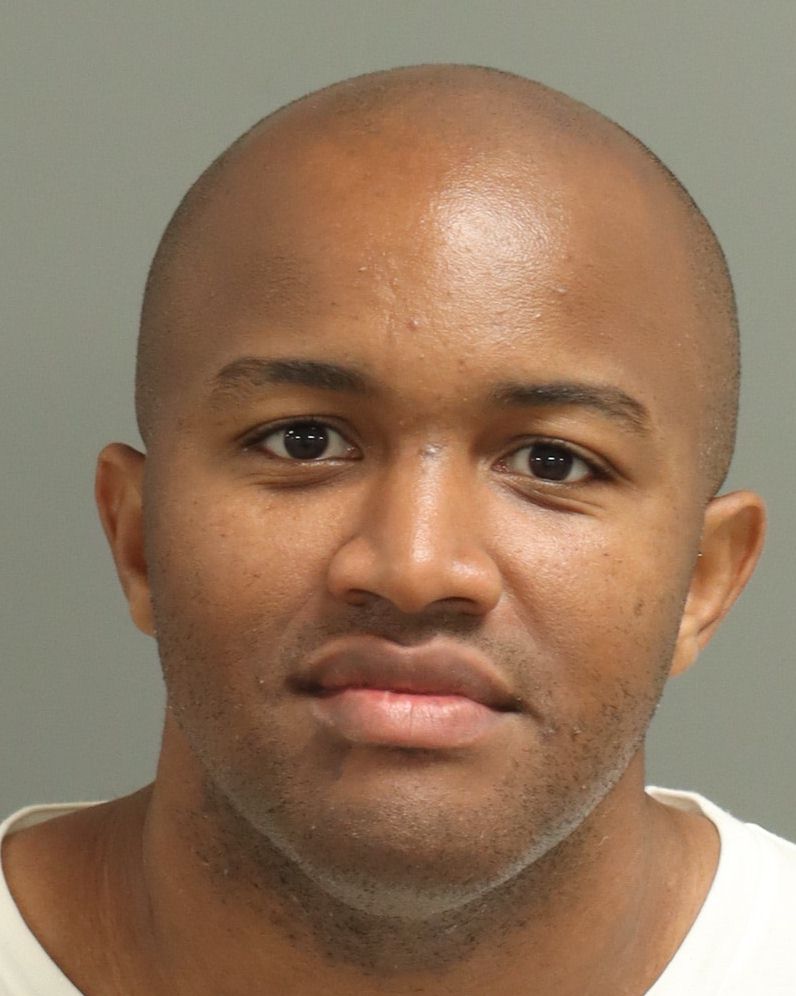 Booking photo of Laquan Carter