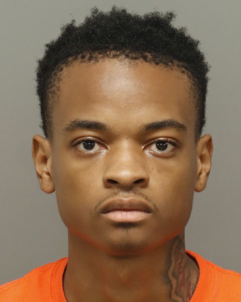 Booking photo of Dandre Hinton