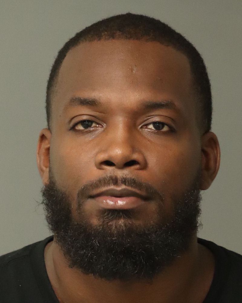 Booking photo of Dontarius Barrett