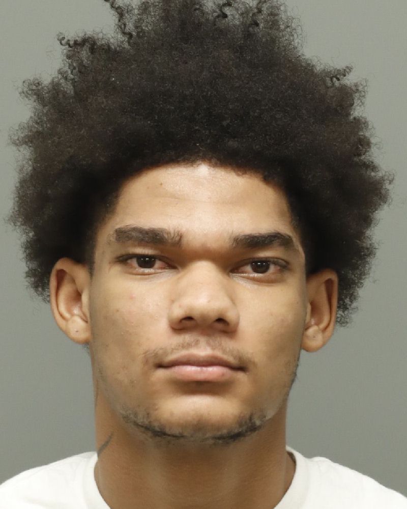 Ladamion Sampson booking photo