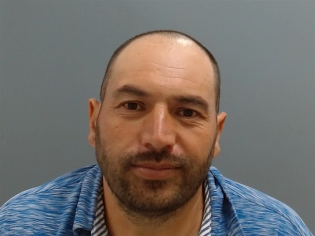 Booking photo of Roberto Luna-luna