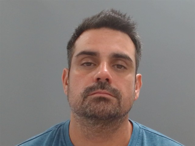 Booking photo of Dennis Zelaya
