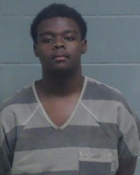 Booking photo of Da'mylan Daniels