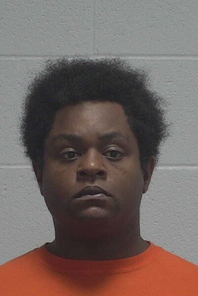 Dae`malik Leach booking photo
