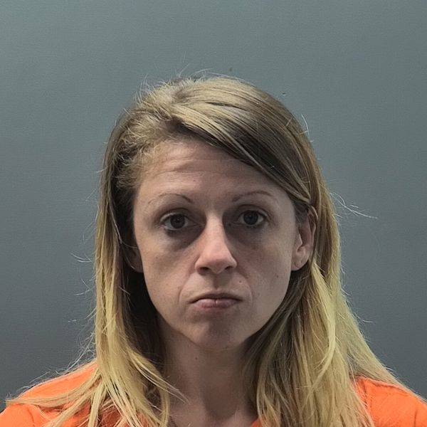 Booking photo of Jenny Hale