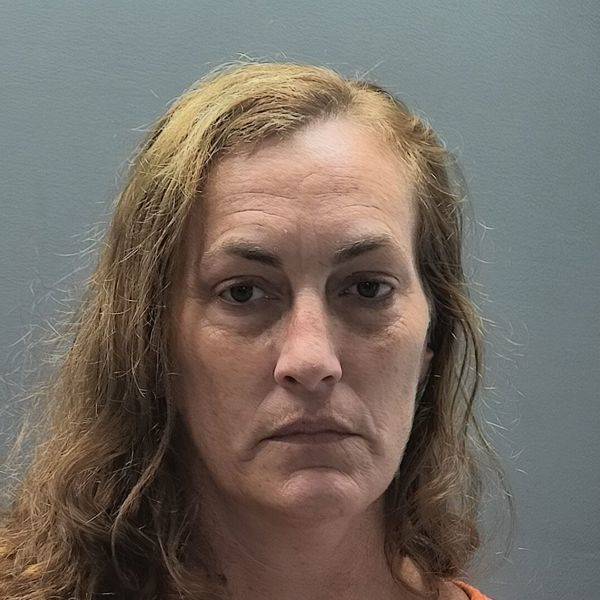 Booking photo of Amanda Hanson