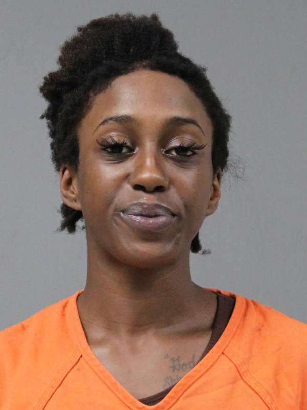 Booking photo of Leah Anzoa Henry