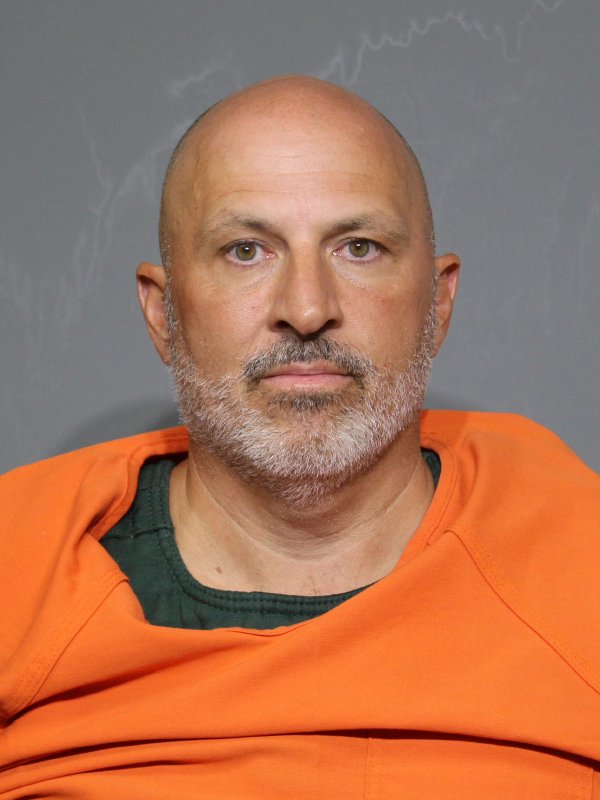 Booking photo of Robert James Glies