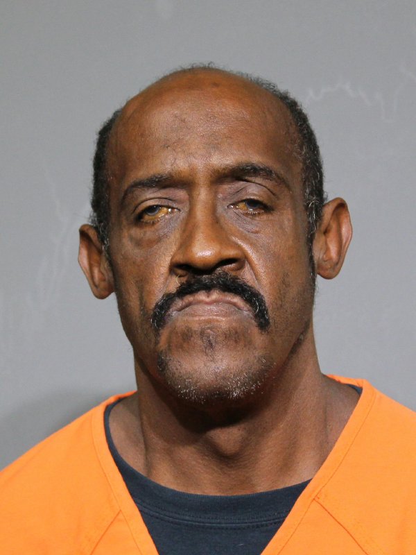 Booking photo of Robert Christopher Carter