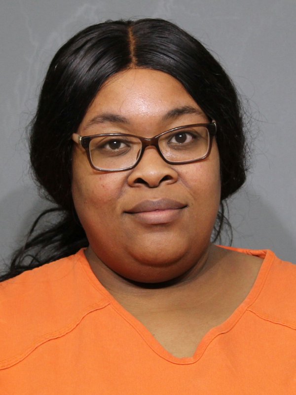 Booking photo of Chantavia Delyndsey Wright