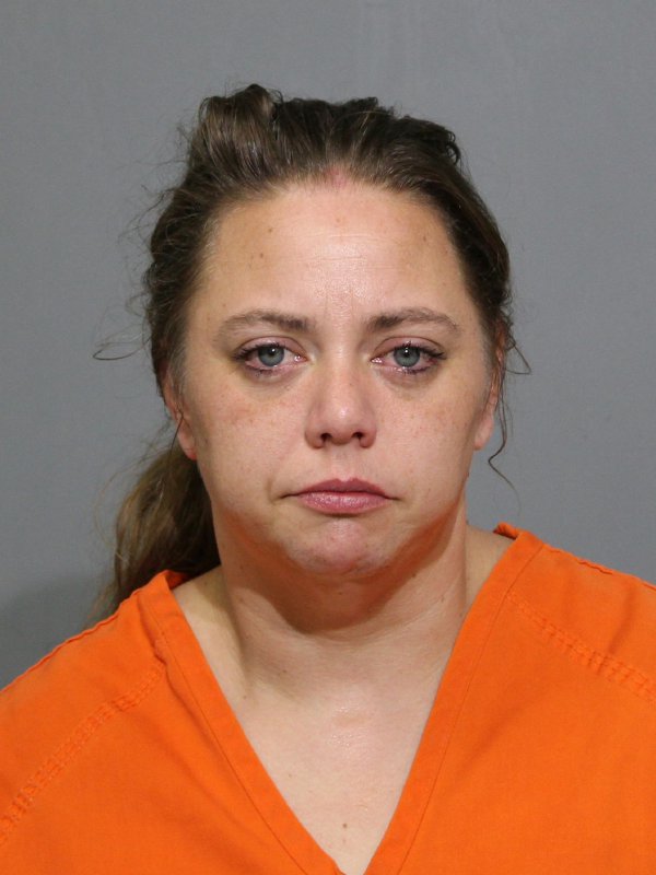 Booking photo of Jennifer Austin Mckown